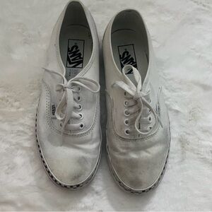 Vans Women's With Checkered Outline